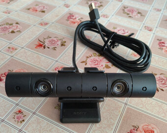 PlayStation 4 Slim 1TB + 2 ovladace a hry - 5