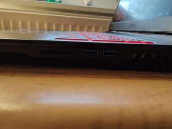 Notebook MSI GL75-10SDR-222 Leopard - 5