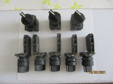 Predam kontrolky a tlačitka -prepinače-SCHNAIDER - 5