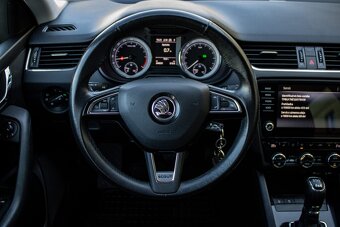 Škoda Octavia SCOUT 2.0 TDI DSG 4x4 - 5