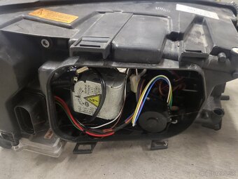 Audi A6 C6 4F (2004 - 2008) predné svetlomety - 5