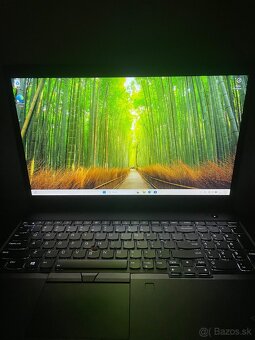 Lenovo ThinkPad T15 - 5