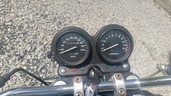 Suzuki GS500E - 5