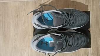 Under Armour Surge 3 nové č.42,5 - 5