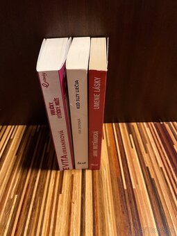 3 x damske citanie, cena spolu - 5