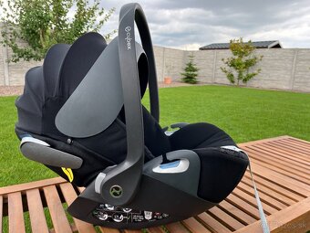 Cybex Cloud Z i-Size Plus Deep Black + Base Z - 5
