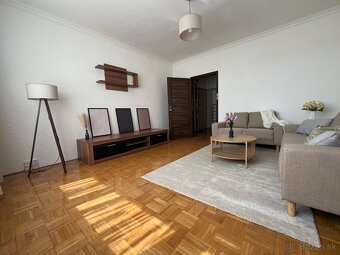 Pekný 3-izbový zariadený byt s loggiou - Sofijská ulica - 5