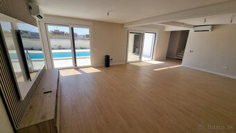 Moderná vila s bazénom a krásnym pozemkom, Zaton /Chorvátsko - 5