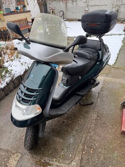 Piaggio Hexagon LX 125 - 5