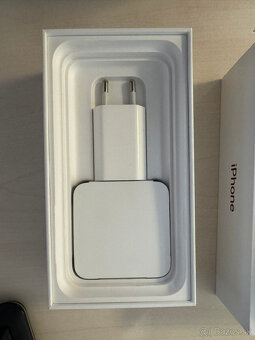 iPhone 11 Red 64GB - 5