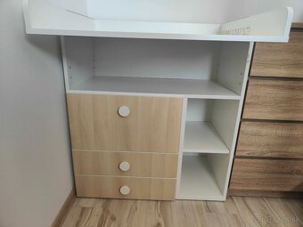 Prebaľovací pult - 5