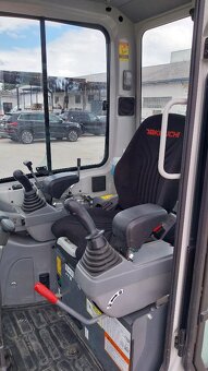 TAKEUCHI TB320 - 2165 KG - 5