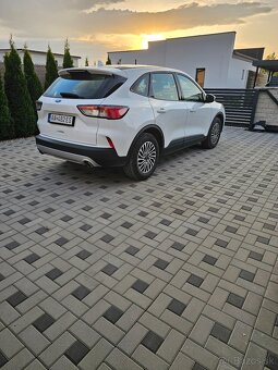 Ford Kuga 1.5tdci 88kw r.v. 2021 LED svetlá, NAVI, vyhrev - 5