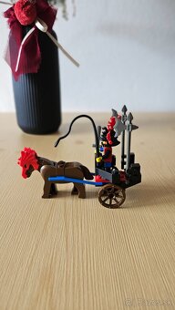 6011 LEGO Black Falcons Black Knight's Treasure a 1794 LEGO - 5