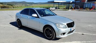 Mercedes C220 Sedan - 5