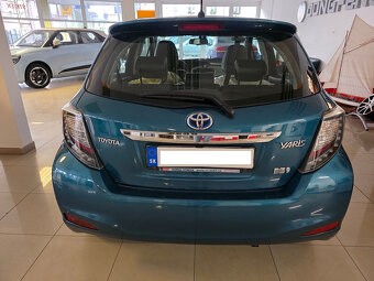 TOYOTA YARIS 1.5 CVT Hybrid, automat r.2013 - 5