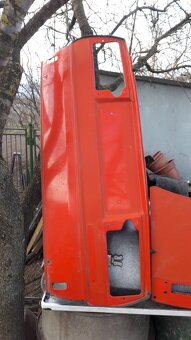Predám diely karosérie zo Škody 120L/105 - Typ M - 5