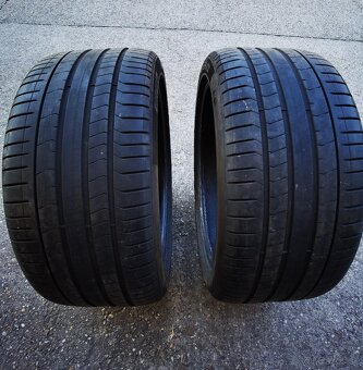 Predám 2x letné pneu 315/35R21 - 5