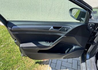 Volkswagen Golf 2,0 TDI DSG COMBI nafta automat 110 kw - 5