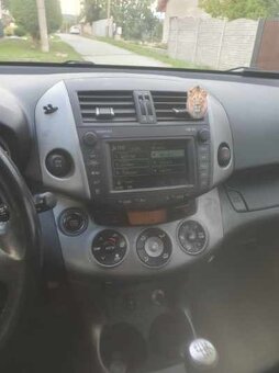 Toyota RAV4 - 5