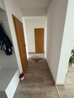 Na predaj priestranný 4-izbový byt  s atmosférou vidieckeho  - 5