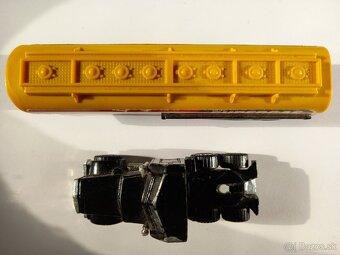 MATCHBOX CONVOY - KENWORTH AERODYNE + CISTERNA SUPERGAS - 5
