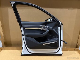 Ľavé predné dvere Audi Q8 etron - 5