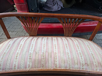 Predám starožitnú sofu THONET - 5