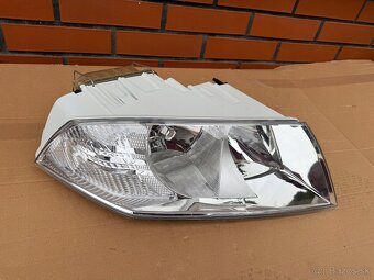 ŠKODA OCTAVIA 2 PRED FL 2004-2010 PREDNÉ SVETLÁ REFLEKTORY - 5