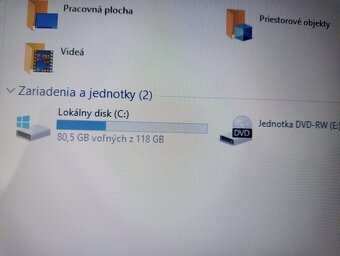 rozpredám na diely notebook Dell inspiron 15 - 5