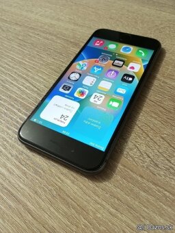 iPhone 8 / 256GB Super stav - 5