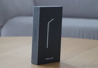Samsung Galaxy S25 12 GB/256 GB Silver Shadow - nerozbaleny - 5