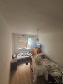 Dobrý deň predám alebo vymením za rodinný dom 2 izbový byt - 5
