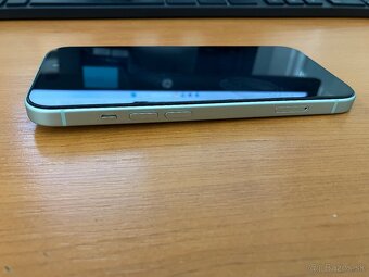Iphone 15 128Gb zelený - 5
