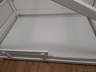 Domčeková posteľ LUCKY 120x200 cm + matrac METROPOLIS - 5