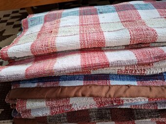 Bielo cervena kocka - 5