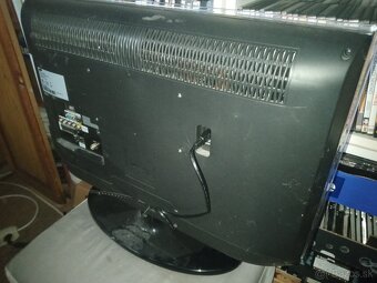 Predám televízor Samsung LE26D450G1 - 5