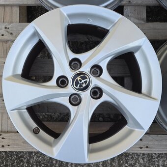 ORIGINÁL TOYOTA HLINÍKOVÉ DISKY 5x114,3 R17 - 5