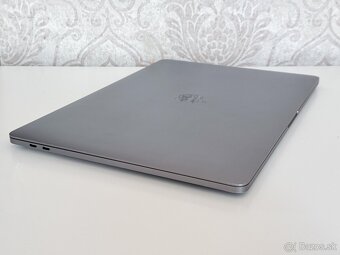 Apple MacBook Pro 15” - 5