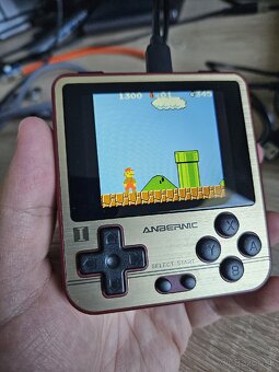 Predám Anbernic RG 280V - 5