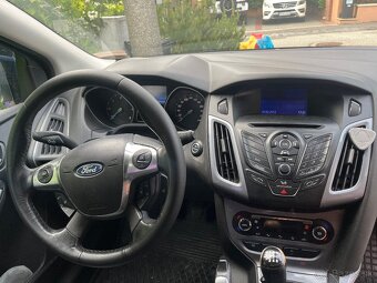 Ford Focus - 5
