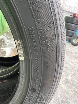 Zimné pneumatiky semperit 235/45R18 - 5