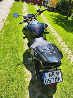 Suzuki B-king - 5