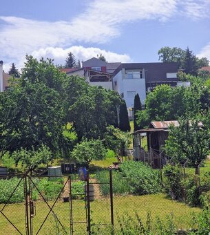 Predám záhradu s projektom na zahradný dom - chatu do 50m2 - 5