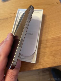 IPHONE 16 PRO TITANIUM DESERT 128GB - 5