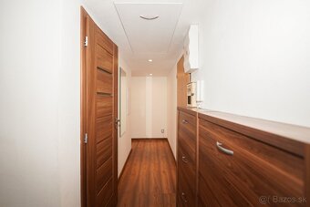 3 IZB. BYT PO REKONŠTRUKCII, CHLUMECKÉHO RUŽINOV - 5