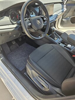 Škoda Octavia combi 2.0 TDI, top stav - 5