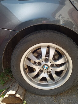 predávam BMW E 90 318i r.v. 2008 - 5