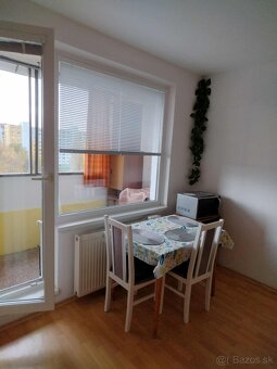 Prenájom 1-izbovèho bytu Vlčince - 5