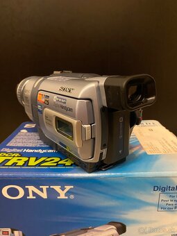 Videokamera SONY DCR-TRV240E - 5